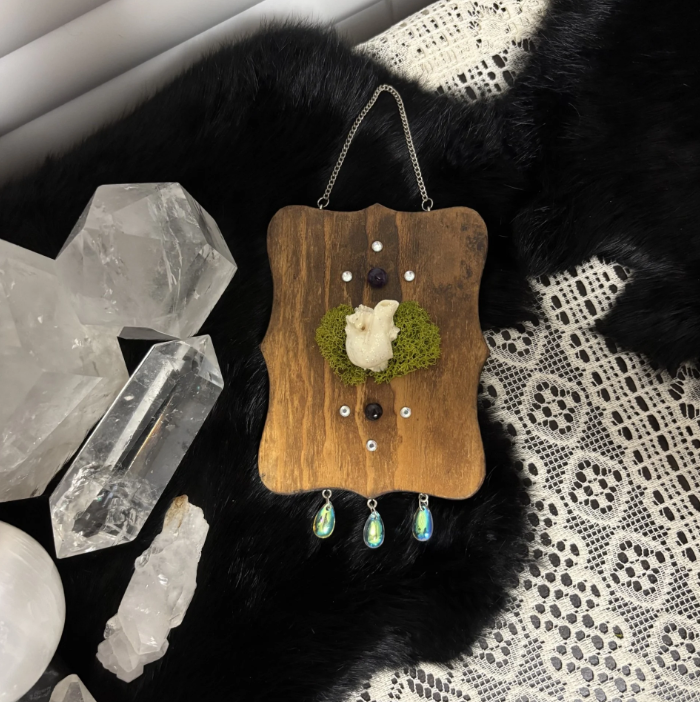 Lustre Mini Wall Hanging