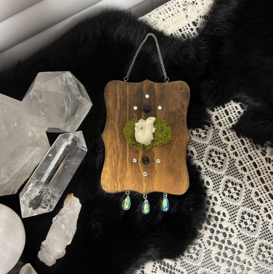 Lustre Mini Wall Hanging